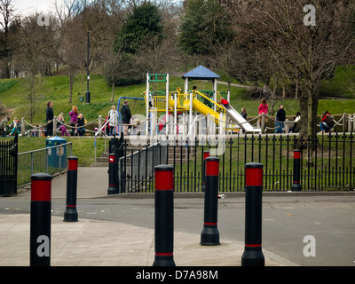 Per i bambini in Bagni Turchi Kelvingrove Park Glasgow Foto Stock
