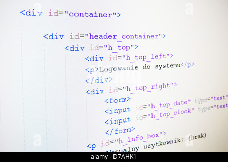 Codice di linguaggio HTML su schermo LCD Foto Stock