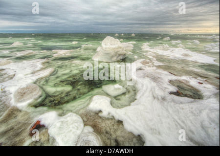 Il verde pieno di ghiaccio di acqua Hudson's Bay;Manitoba Canada Foto Stock