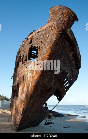 Naufragio sulla spiaggia, Beira Mozambico Foto Stock