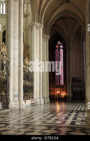 Francia, Picardia, Cattedrale di Amiens, patrimonio mondiale dell UNESCO, interno Foto Stock