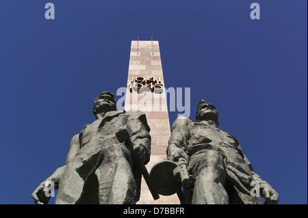 I soldati sovietici che hanno difeso Leningrado dai Tedeschi durante la Seconda guerra mondiale,Piazza Vittoria,San Pietroburgo, Russia Foto Stock