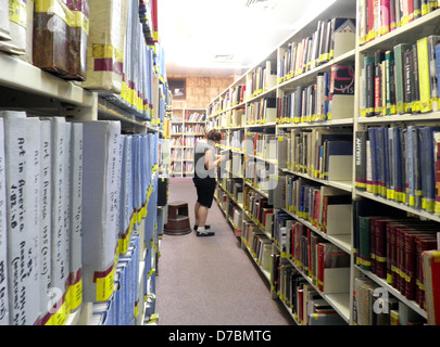 La biblioteca dell'Accademia Bezalel di Arte e Design di Gerusalemme Foto Stock