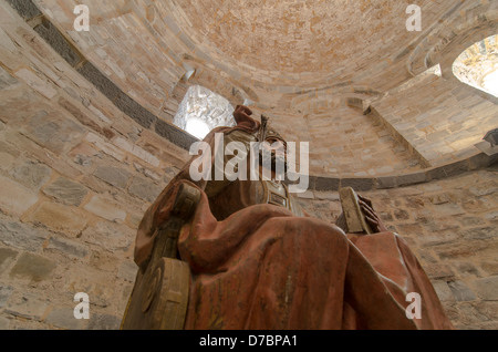 Edificio interiore di San Pedro de Siresa Monastero, Siresa, villaggio, Heche Valley, Huesca Pirenei, Aragob, Spagna Foto Stock