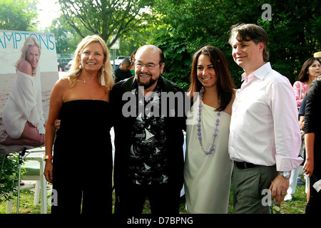 Debra Halpert, James Lipton, Samantha Yanks e Jason Binn frequentare Hamptons rivista celebra Chelsea Handler annuale a Foto Stock