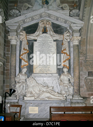 Thomas Vernon memorial d.1722 Santa Maria Vergine Chiesa Hanbury Worcestershire Inghilterra REGNO UNITO Foto Stock