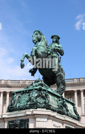 Statua del Principe Eugenio di fronte il Palazzo di Hofburg. Vienna, Austria Foto Stock