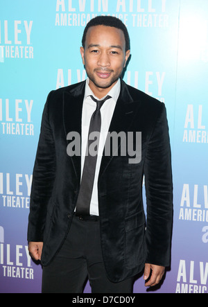 John Legend Alvin Ailey American Dance Theatre apertura notturna beneficio di Gala - Arrivi New York City, Stati Uniti d'America - 30.11.11 Foto Stock