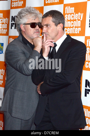 Pedro Almodovar e Antonio Banderas al quarantanovesimo annuale di New York Film Festival Presentazione di "La pelle io vivo nell' ad Alice Foto Stock