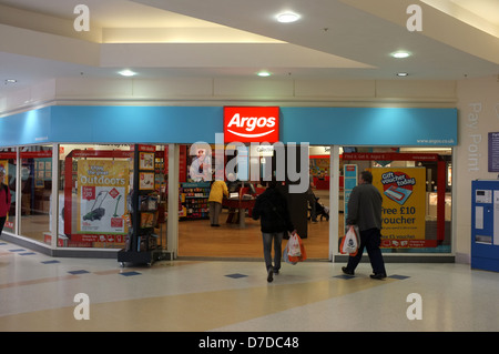 Argos negozio di vendita al dettaglio ramo di noci città Orpington Kent REGNO UNITO 2013 Foto Stock