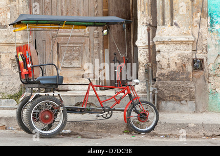 Ciclo di risciò a l'Avana, Cuba Foto Stock