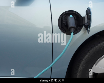 Auto elettrica della stazione di carica Foto Stock