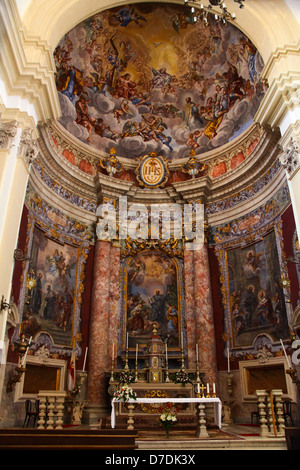 Interno della chiesa gesuita di Sant Ignazio a Dubrovnik, Croazia compresi splendidi affreschi e dipinti murali Foto Stock