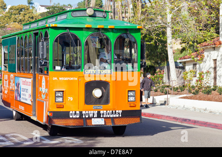 Old Town Trolley tour bus, vicino a San Diego Old Town, California USA. Foto Stock