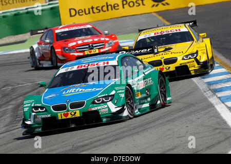 Motorsports / DTM: german touring cars Championship 2013, 1. Gara di Hockenheim, #7 Augusto Farfus (BRA, BMW Team RBM / BMW M3 DTM), #22 Timo Glock (GER, BMW Team MTEK / BMW M3 DTM), #17 Daniel Juncadella (ESP, Mercedes AMG DTM-Team / DTM Mercedes AMG C-Coupe), Foto Stock