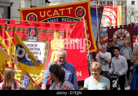 Chesterfield, Regno Unito. Il 6 maggio 2013. Sindacato parade presso la trentaseiesima popolare di Gala e dimostrazione, Chesterfield, Derbyshire. Regno Unito. Credito: Matthew Taylor / Alamy Live News Foto Stock