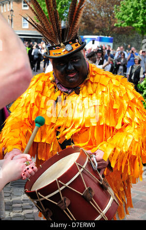 Rochester, Kent, Regno Unito. Il 6 maggio, 2013. L annuale spazza' Festival a Rochester, Regno Unito, sotto il sole. Foto Stock