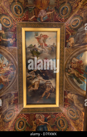 Soffitto del museo del Louvre, Parigi, Francia Foto Stock