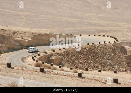 La strada di Maale haakrabim, negev Foto Stock