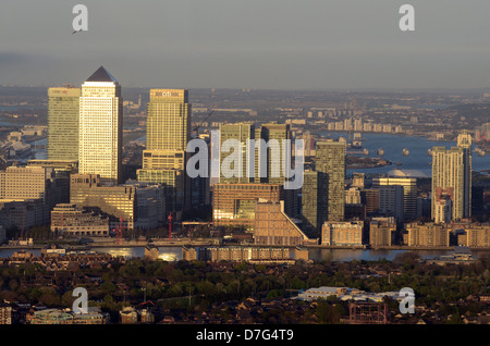 Vista verso la zona est di Londra, Docklands e da Canary Wharf da Shard, Londra Foto Stock