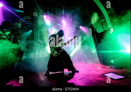 Toronto, Ontario, Canada. Il 6 maggio, 2013. Swedish heavy metal band GHOST (noto anche come fantasma a.c. in noi) esegue presso l'Opera. (Immagine di credito: credito: Igor Vidyashev/ZUMAPRESS.com/Alamy Live News) Foto Stock