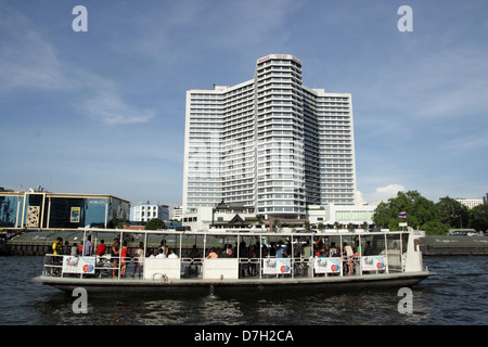 Il Royal Orchid Sheraton Hotel sul fiume Chao Phraya in Riverside Bangkok , Thailandia Foto Stock