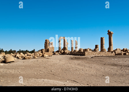 Le colonne di Amenhotep III' Soleb tempio, Sudan settentrionale Foto Stock