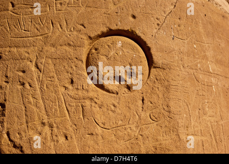 Disco Solare - dettaglio della colonna, Akhenaten Sesibi tempio di Aton (Aton), Sudan Foto Stock