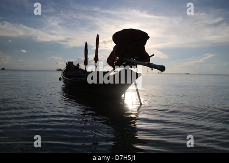 Barca dalla coda lunga, Koh Tao, Thailandia Foto Stock