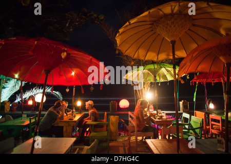 Seminyar (Bali) è una popolare meta di vacanza. Foto Stock