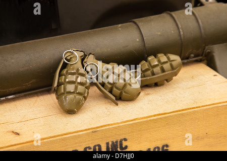 American WW2 bombe a mano (rievocazione, disattivato) Foto Stock