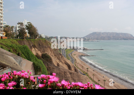 Peru Lima Miraflores Playa Costa Verde oceano pacifico Foto Stock