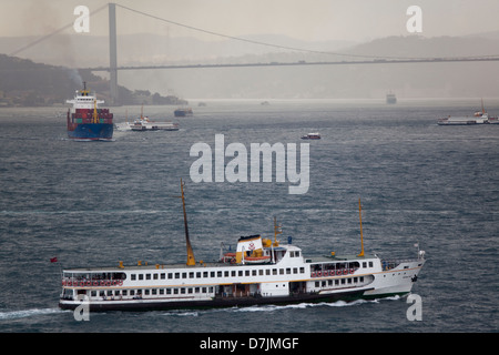 Bosphorus collega il Mar di Marmara con il mar nero Foto Stock