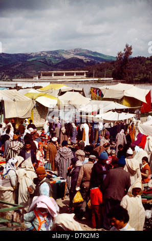 Mercato settimanale Ouezzane Marocco Foto Stock