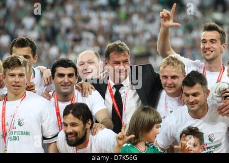 Varsavia, Polonia. 8 maggio 2013. Legia Warszawa celebrare dopo la seconda gamba del polacco per la finale di Coppa tra Legia Varsavia e Slask Wroclaw dall'esercito polacco Stadium. Credit: Azione Plus immagini di Sport / Alamy Live News Foto Stock