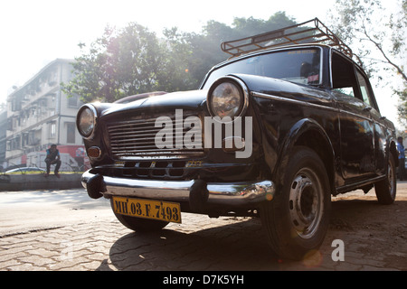 Un taxi in Mumbai, India Foto Stock