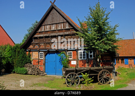 Germania, Isernhagen, casa in legno e muratura Foto Stock