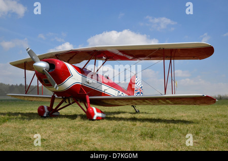 Grandi Laghi Sport Trainer e un design classico ora aggiornata da Waco Classic aeromobile per rispondere ai moderni standard operativi Foto Stock