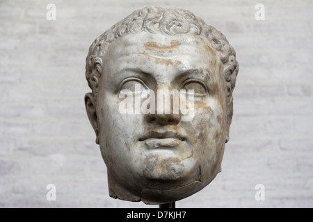 Tito (39 - 81). Fu imperatore romano da 79 a 81. Un membro della dinastia Flavia. Busto. Glyptothek. Monaco di Baviera. Germania. Foto Stock