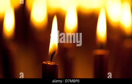 Candele accese Foto Stock