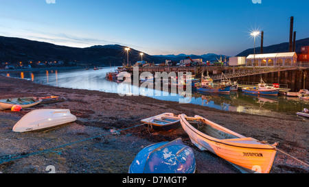 Porto di pesca a Ullapool, Ross and Cromarty, Highland, Scozia, Regno Unito, Europa. Foto Stock