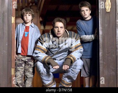 ZATHURA 2005 Columbia Pictures Film con Dax Shepard come astronauta Foto Stock