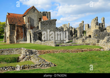 Castle Acre Priory, Norfolk, prima di filoni e rovine monastiche, England, Regno Unito, cluniacense monastero medievale, Priorati inglese Foto Stock