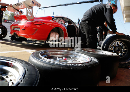 Pit Stop durante la Porsche GT3 Cup Challenge Brasile al Montmelò, Spagna 12 Aprile 2013 Foto Stock