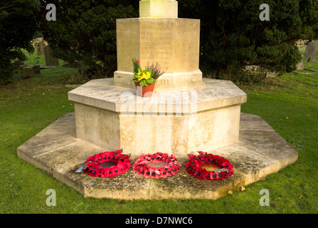 Parte del Memoriale di guerra - Broadwater e Worthing cimitero, Worthing, West Sussex. Foto Stock