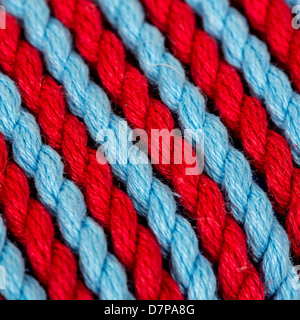Immagine della treccia multi colore filati di lana Foto Stock