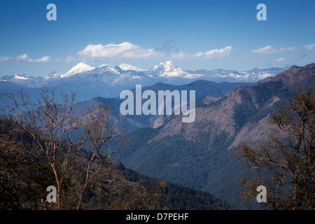 Dell'Himalaya orientale montagne da Pele La pass . Il Bhutan. Foto Stock