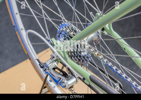 Close-up di parte di biciclette a noleggio fiera di Berlino, Germania Foto Stock