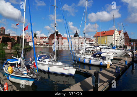 Barche a vela al fiume Motlawa,Gdansk, Polonia Foto Stock