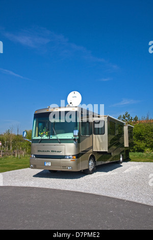 American, stella olandese da Newmar, motorhome di lusso sul sito caravan Foto Stock